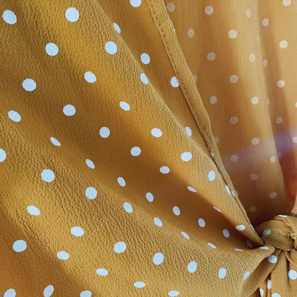 Yellow Polka-Dot Tie-Up Crop Top - Picture 3 of 4